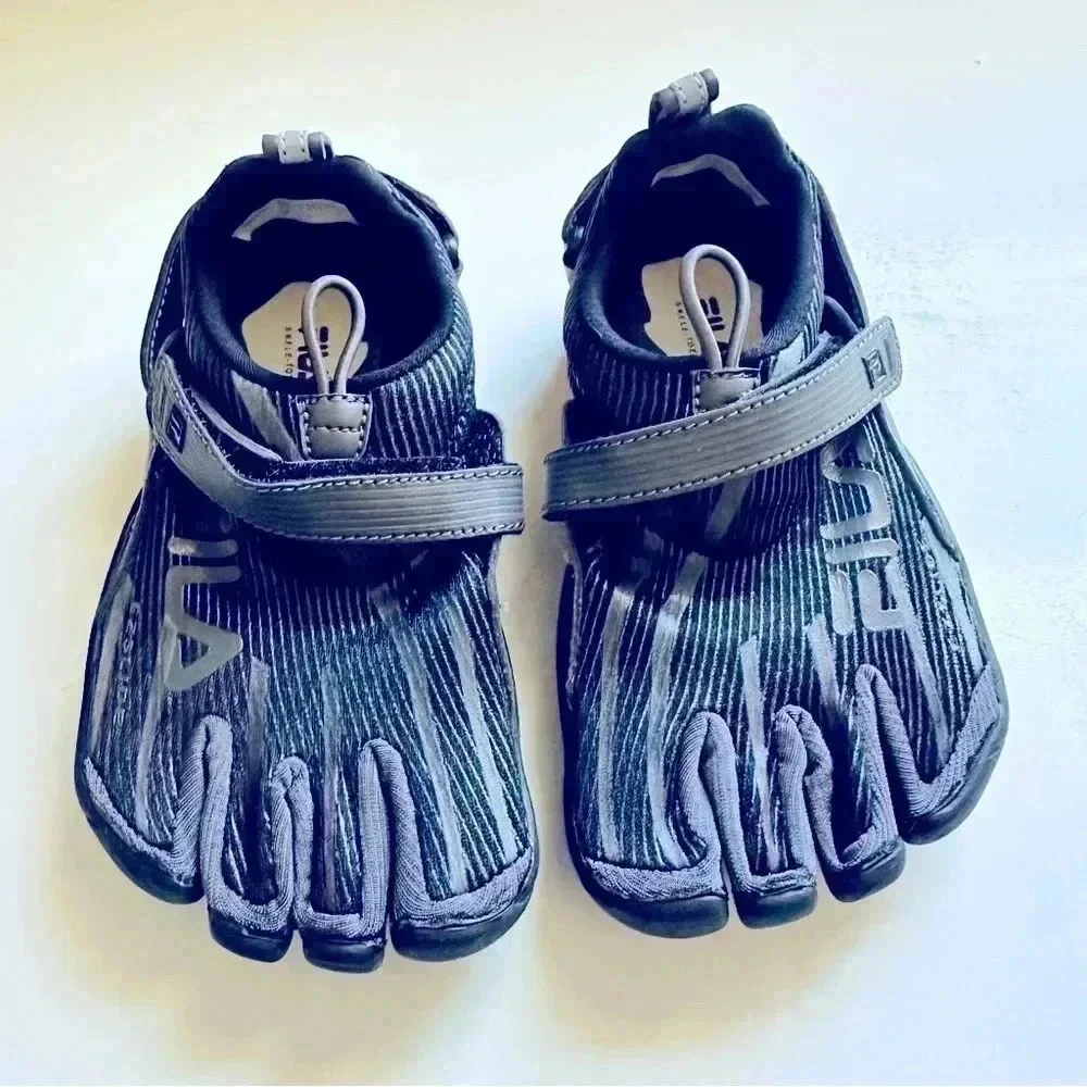 NWOT Fila Skele-Toes Slide Shoes